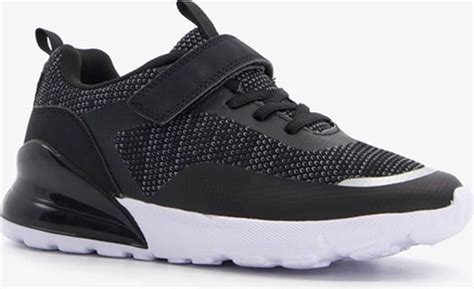 zwarte jongens schoenen